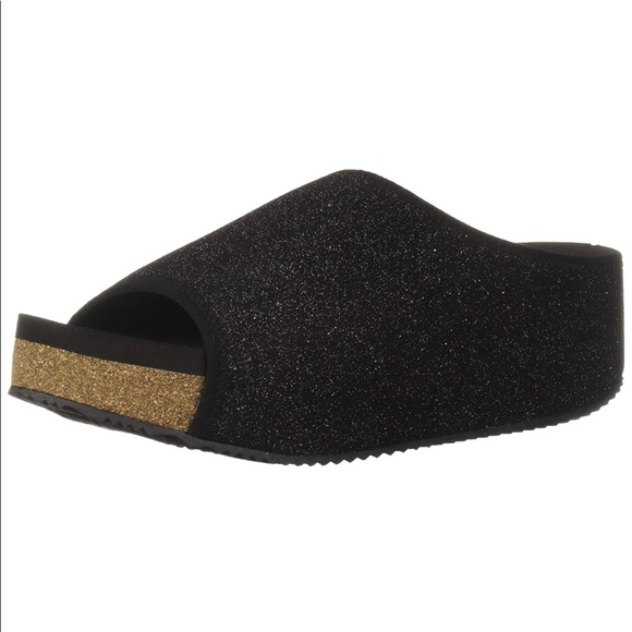 Volatile Women's Festina Platform
